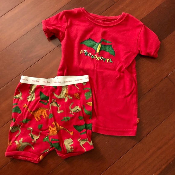 baby gap dinosaur pajamas